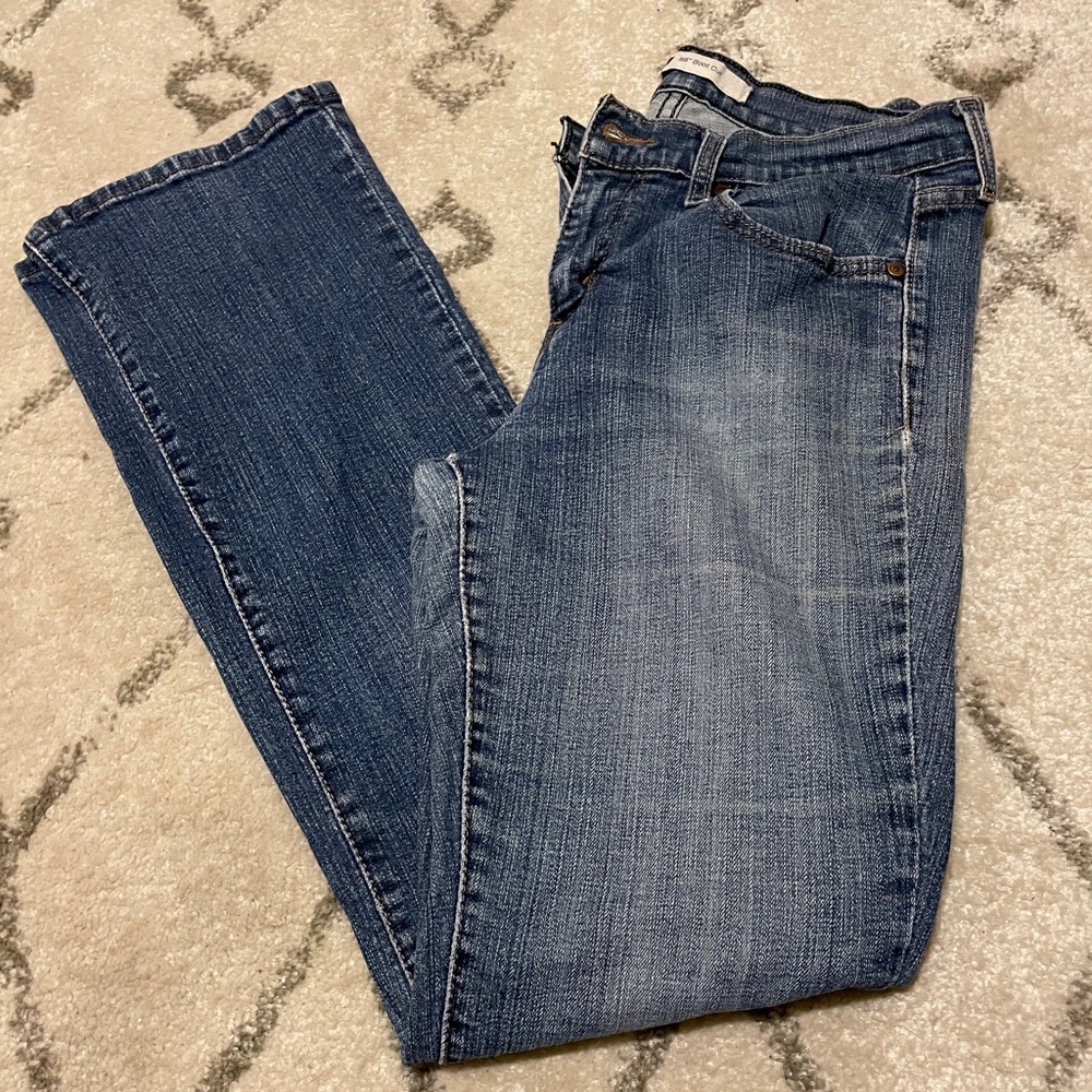 Bootcut Levi’s Jeans